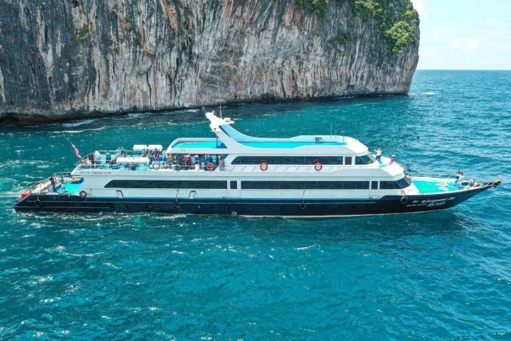 Phi Phi Cruiser Ferry